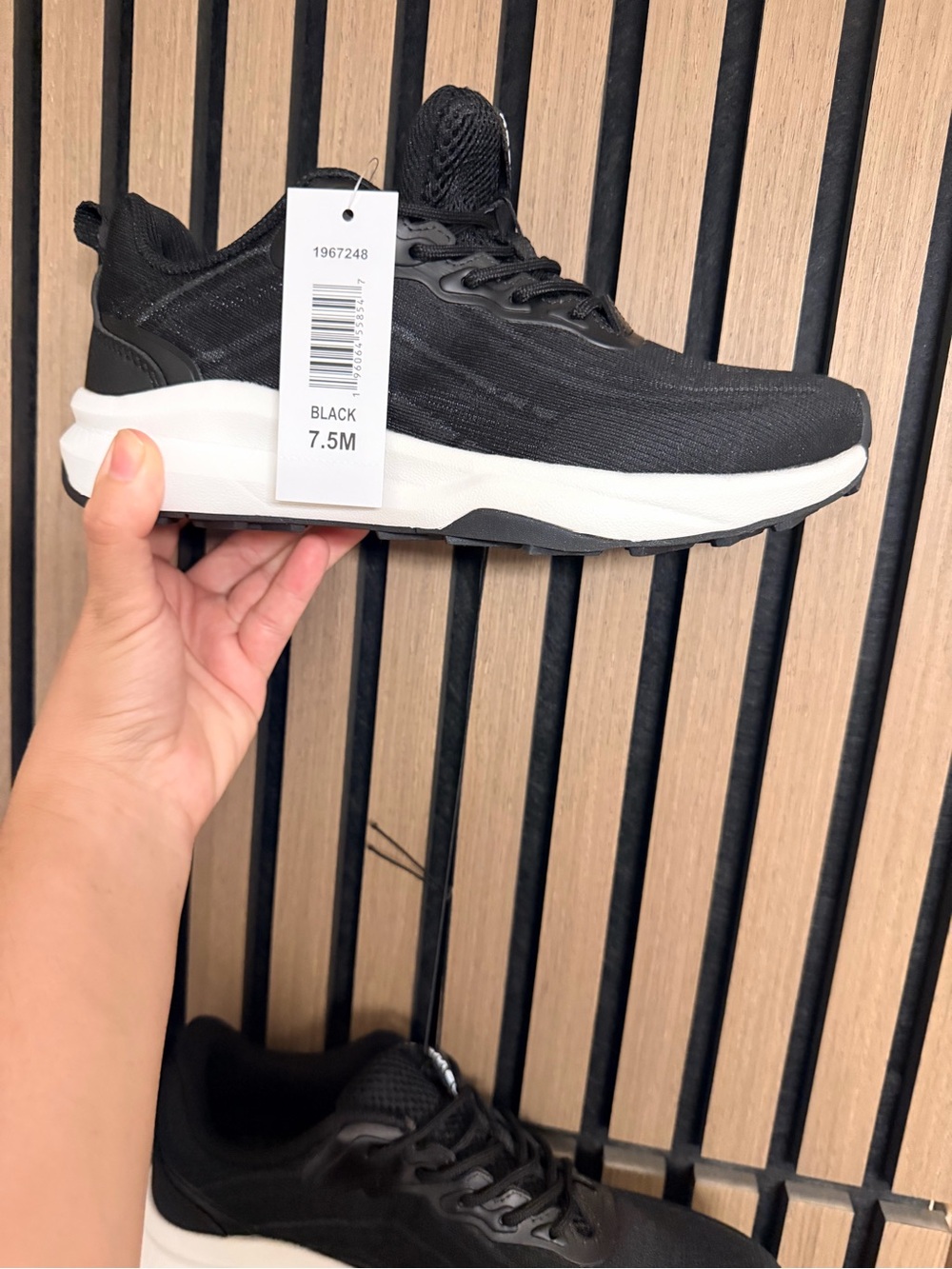 Women's  Black Lightweight Knit Trainer - KHOMBU